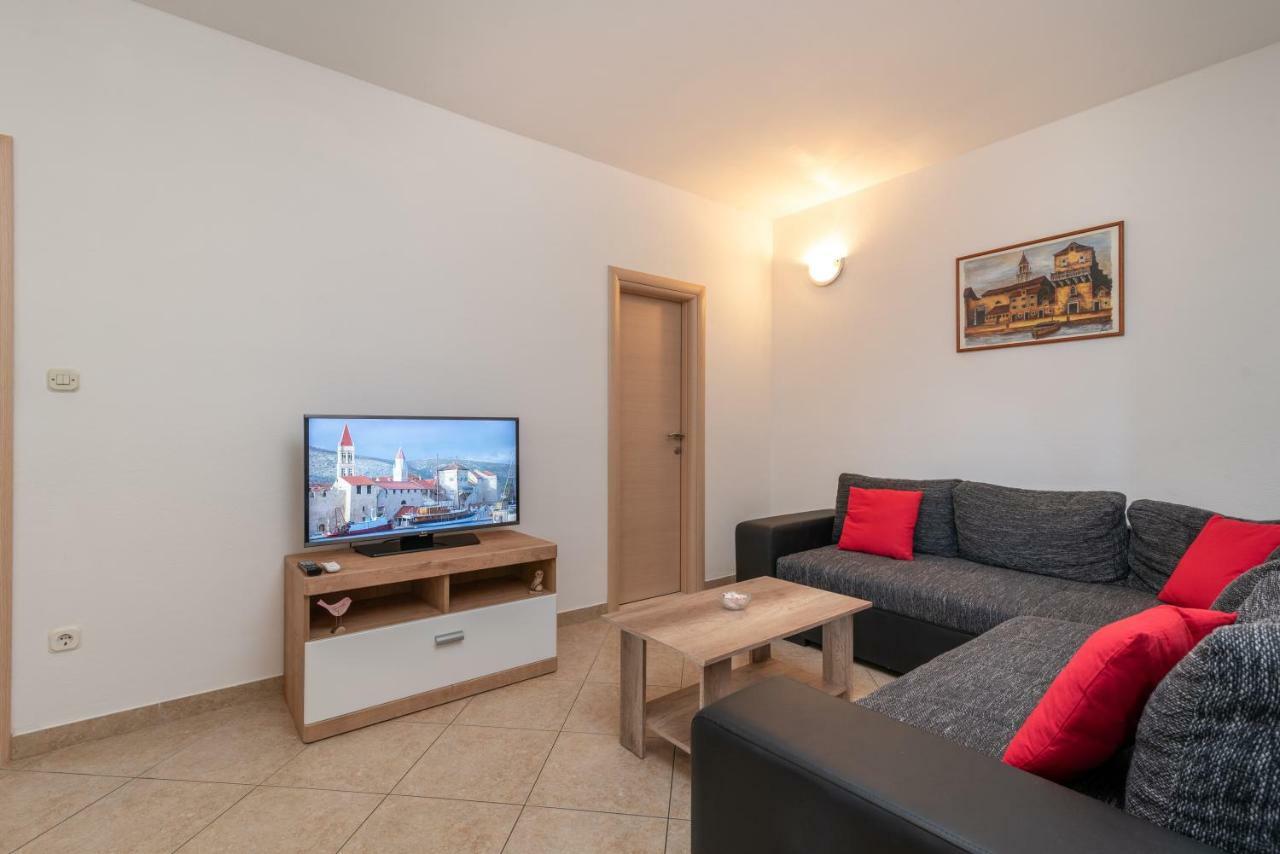 Apartments Ivan トロギール エクステリア 写真