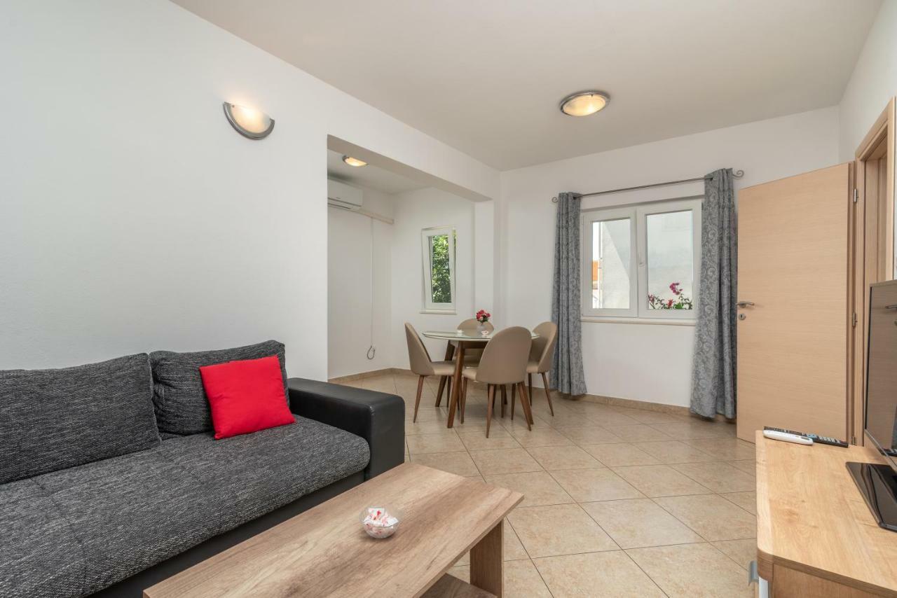 Apartments Ivan トロギール エクステリア 写真